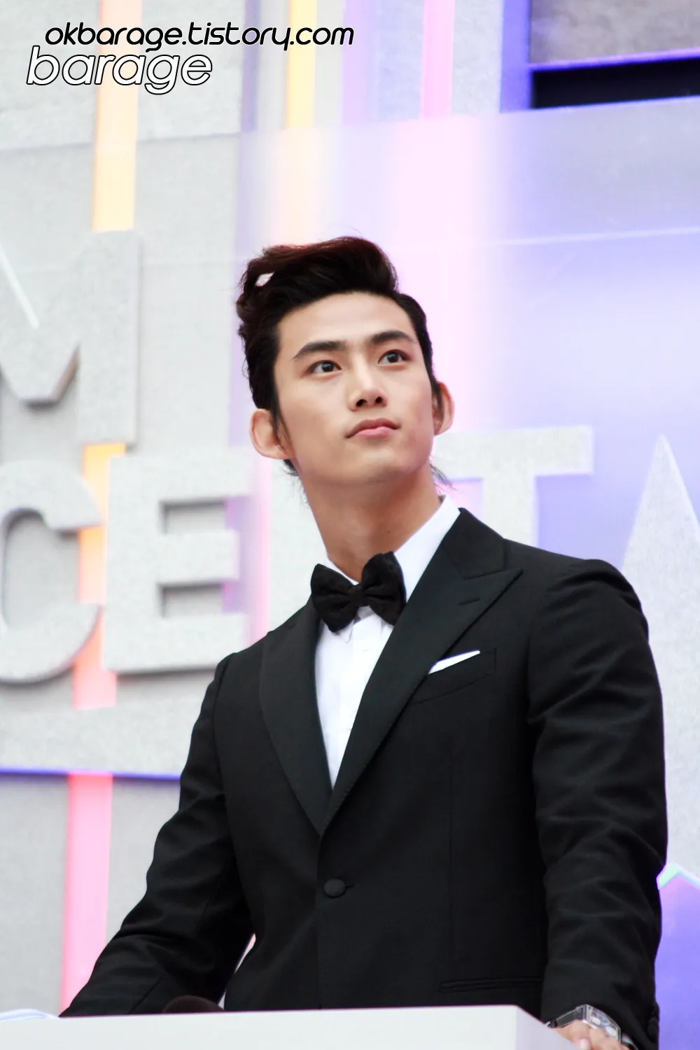 Taecyeon mengaku jika 2PM maupun JYP tak pernah lakukan sajaegi. ©okbarage