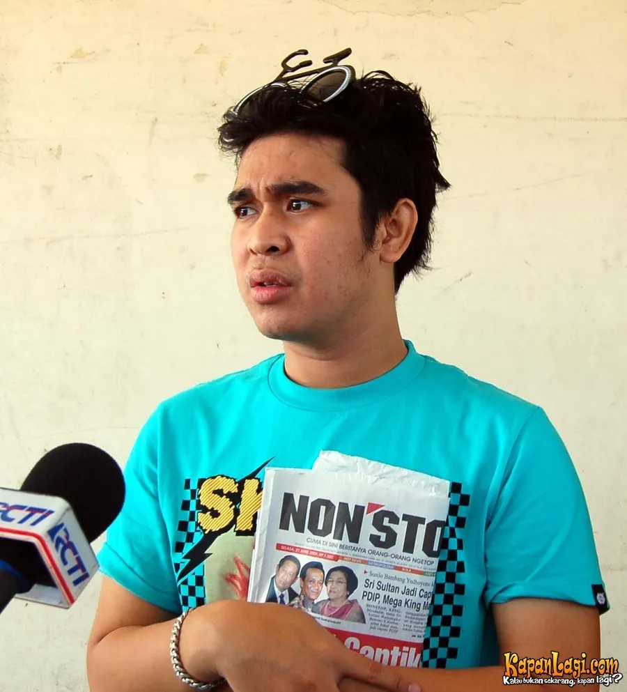 Bagi Tina Toon, sosok Olga Syahputra layaknya seorang kakak. ©KapanLagi.com®