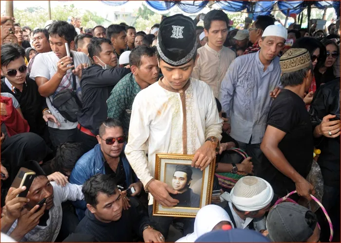 Foto KapanLagi.com® turut menyertai kepergian Olga Syahputra. ©KapanLagi.com®