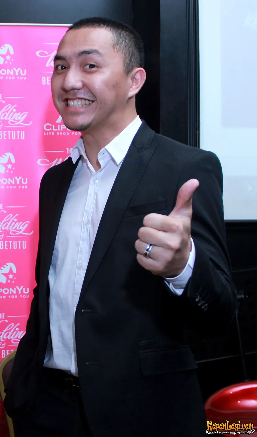 Omesh dipuji sangat profesional oleh Adinda © KapanLagi.com®/Muhammad Akrom Sukarya