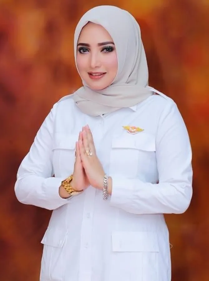 Yulia Mochammad bicara kemungkinan menikah dengan Opick. © Instagram.com/yuliast_mochamad