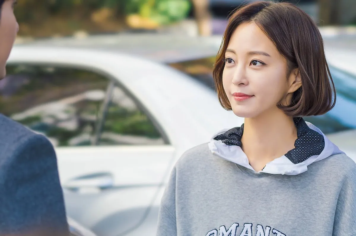 Dokter oplas menyerah saat diminta membuat kliennya punya wajah seperti Han Ye Seul. © Koreaboo.com