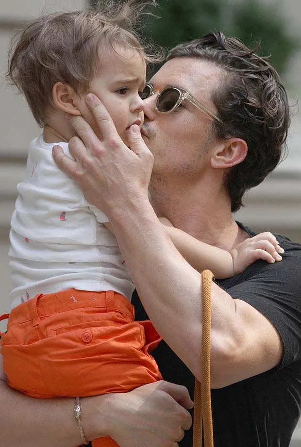 Orlando Bloom dan Flynn. @thesun.co.uk