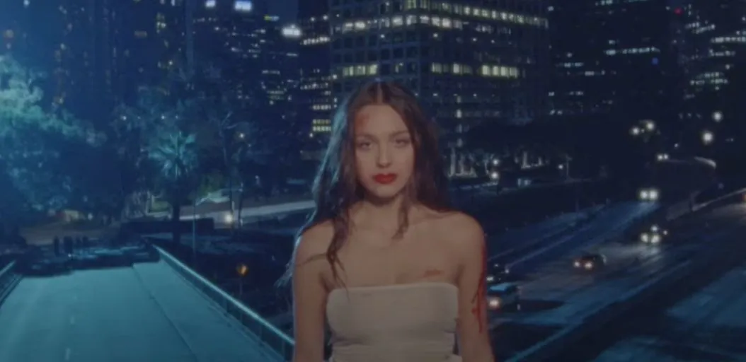 Olivia Rodrigo - Vampire dan Terjemahan