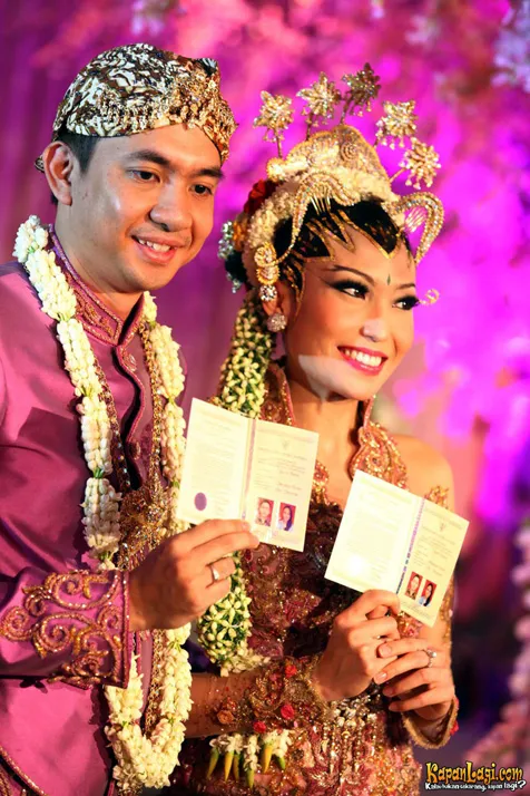 Ayu Dewi - Regi Datau