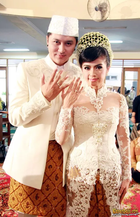 Yulia Rachman - Demian