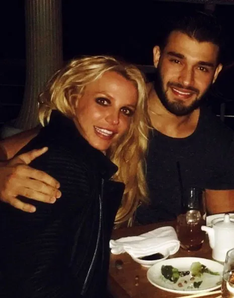 Sam kabarnya hanya numpang tenar pada Britney © Instagram.com/britneyspears