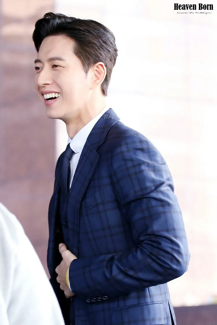 Park Hae Jin mengaku mengalami kesusahan saat harus memerankan adegan romance. © Heaven Born