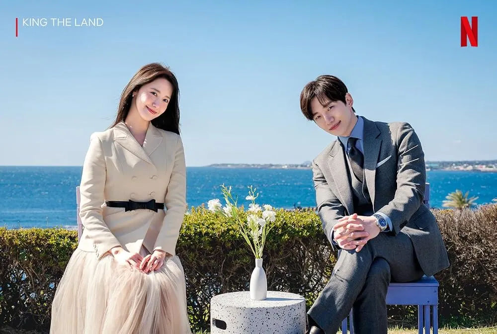 Drakor Bos Dingin Jatuh Cinta Pada Bawahannya King the Land (IMDb)