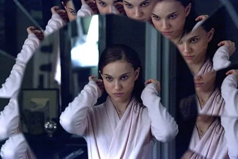 BLACK SWAN