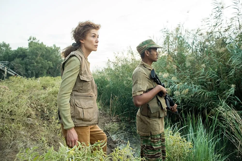 A Private War (2018). (Aviron Pictures)