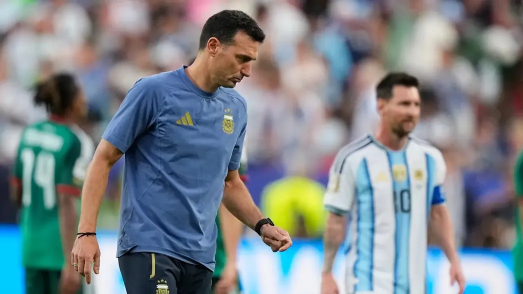 Pelatih Argentina, Lionel Scaloni. (AP Photo/Charlie Riedel)