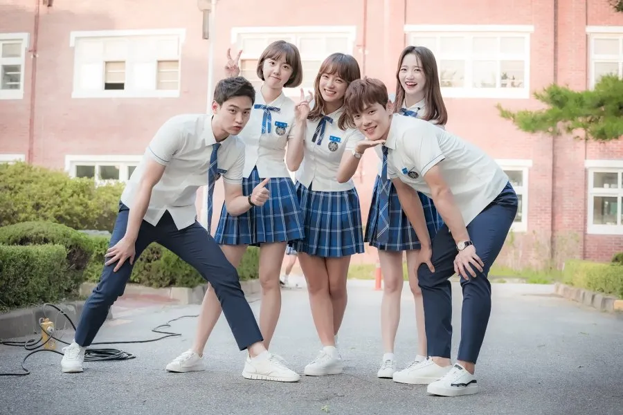School 2017 (2017) - Rating 8.1