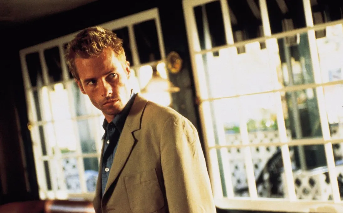 Memento (2000) (imdb.com)