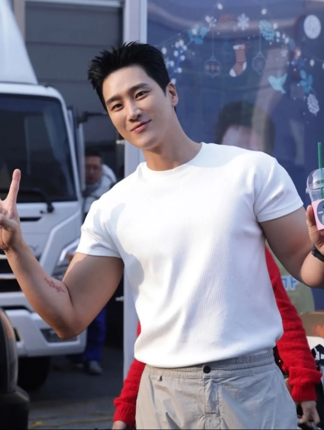 (credit: instagram/bohyunahn/)