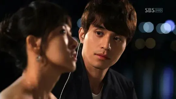 Lee Dong Woo dalam drama korea SCENT OF A WOMAN (credit: hancinema.net)