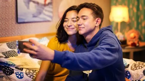 film Indonesia tentang pasangan toxic dan hubungan tidak sehat/ Posesif