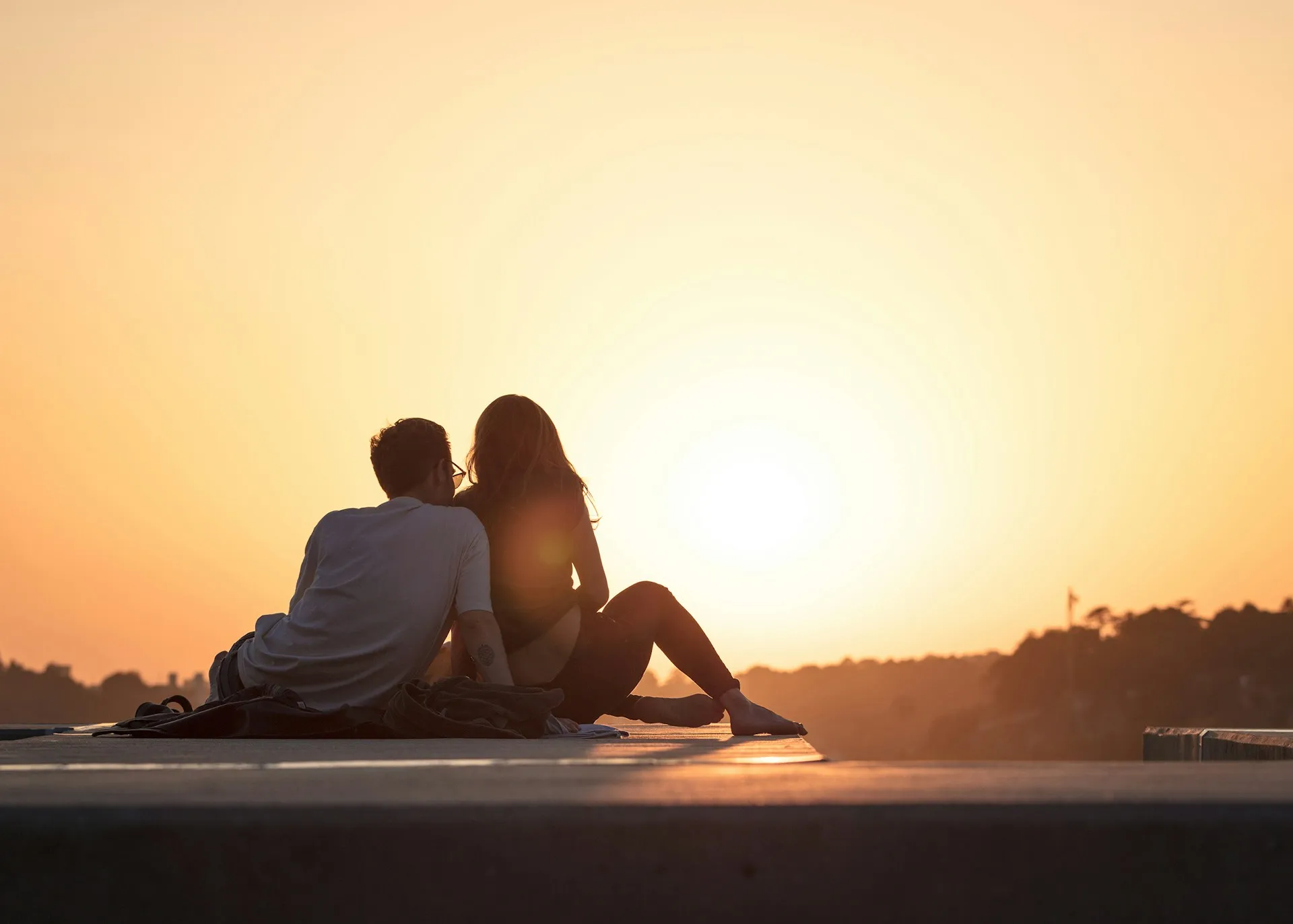 Momen romantis (credit: Unsplash)