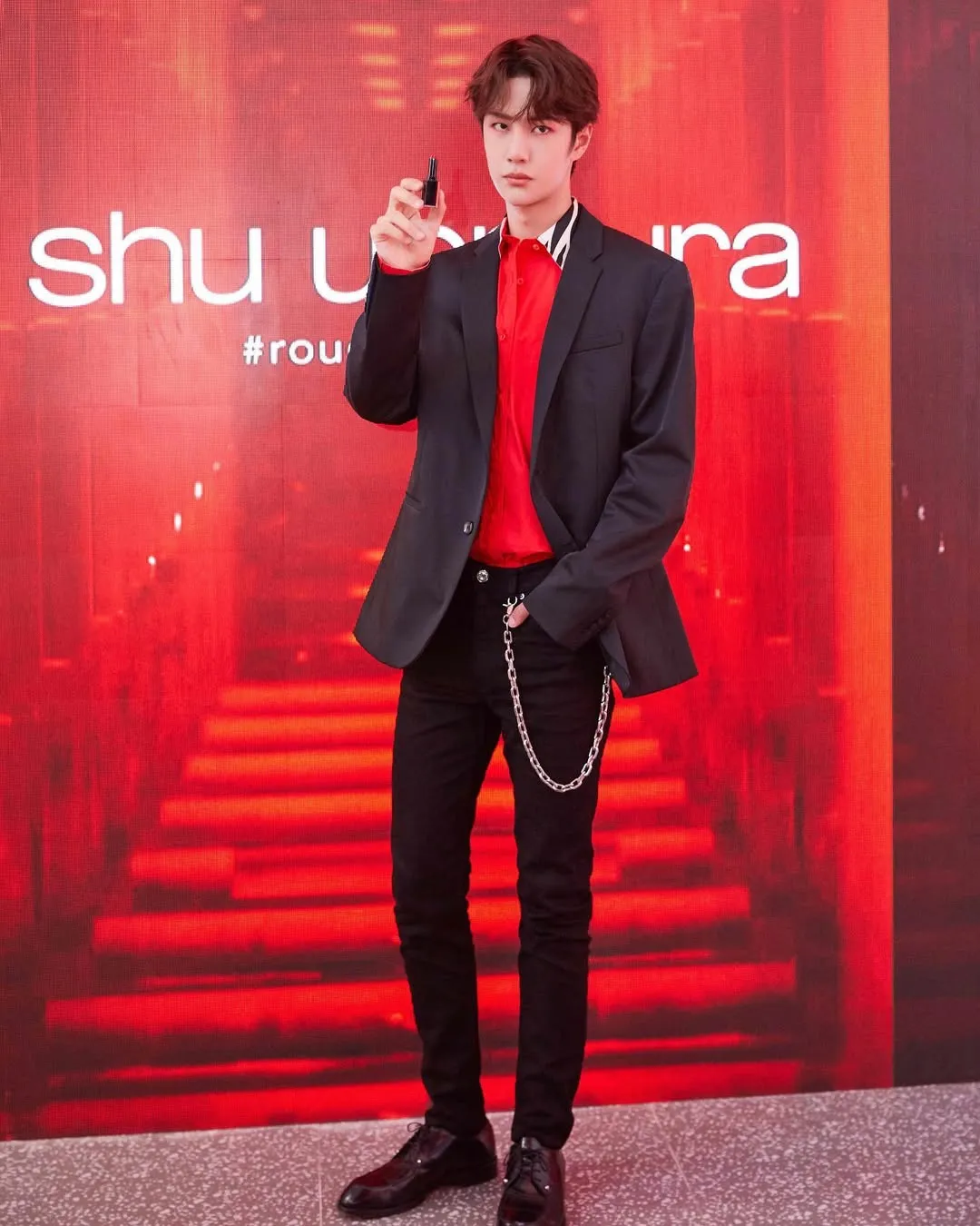 aktor China yang punya Silent Charisma/cr: @Instagram @yibo.w_85