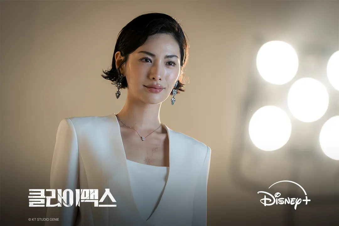 Nana tampil cantik dalam drama Climax/Instagram.com/disneypluskr