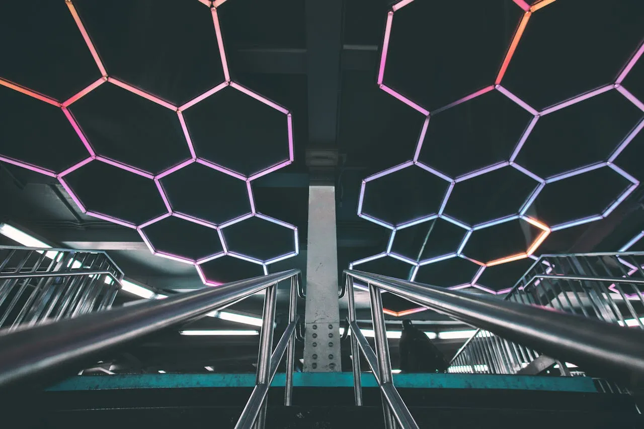 tangga (credit: pexels.com)