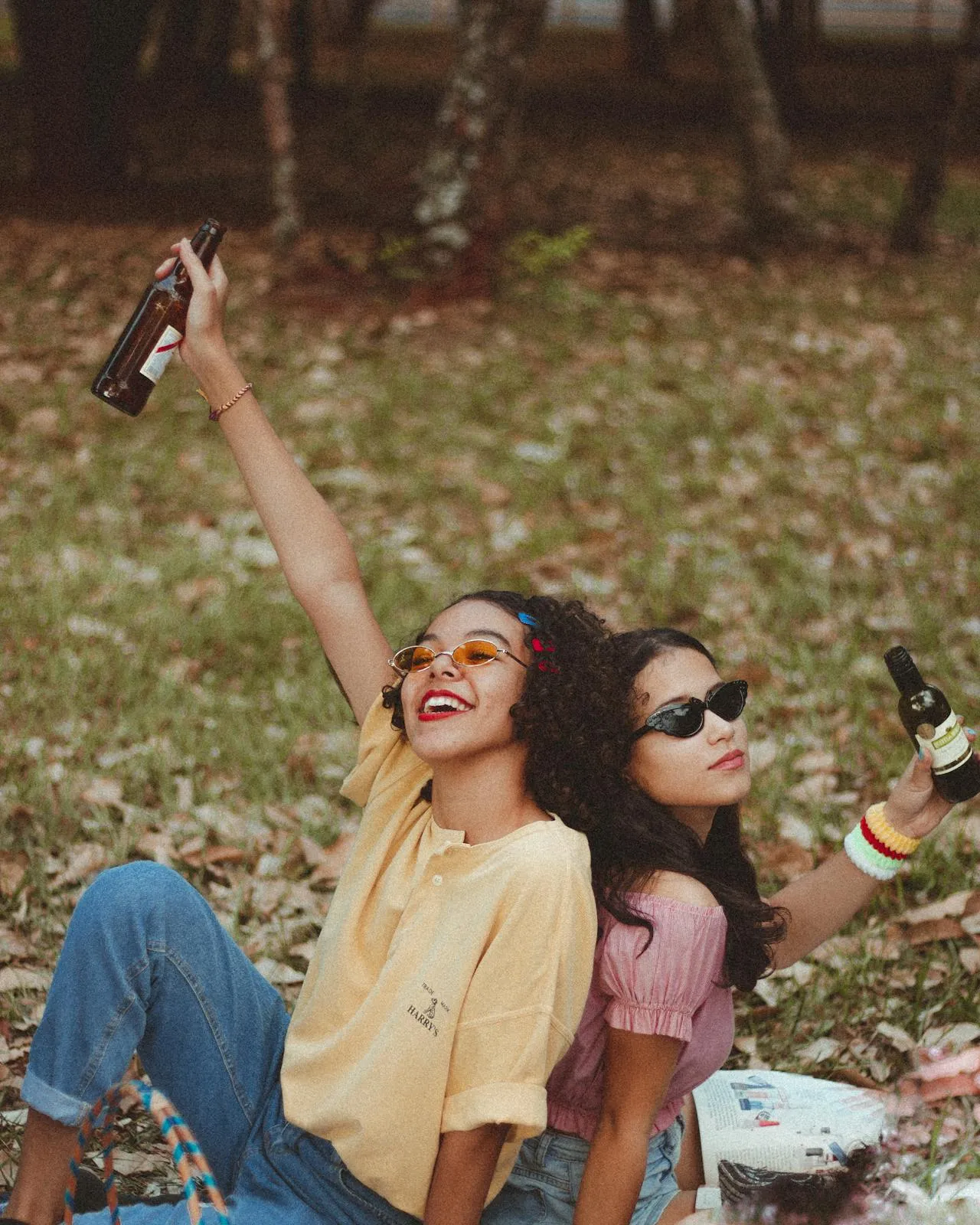 Dua perempuan kakak beradik (credit: pexels)