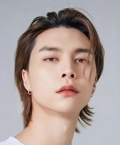 Johnny NCT: Lahir di Chicago, Bersinar di Seoul