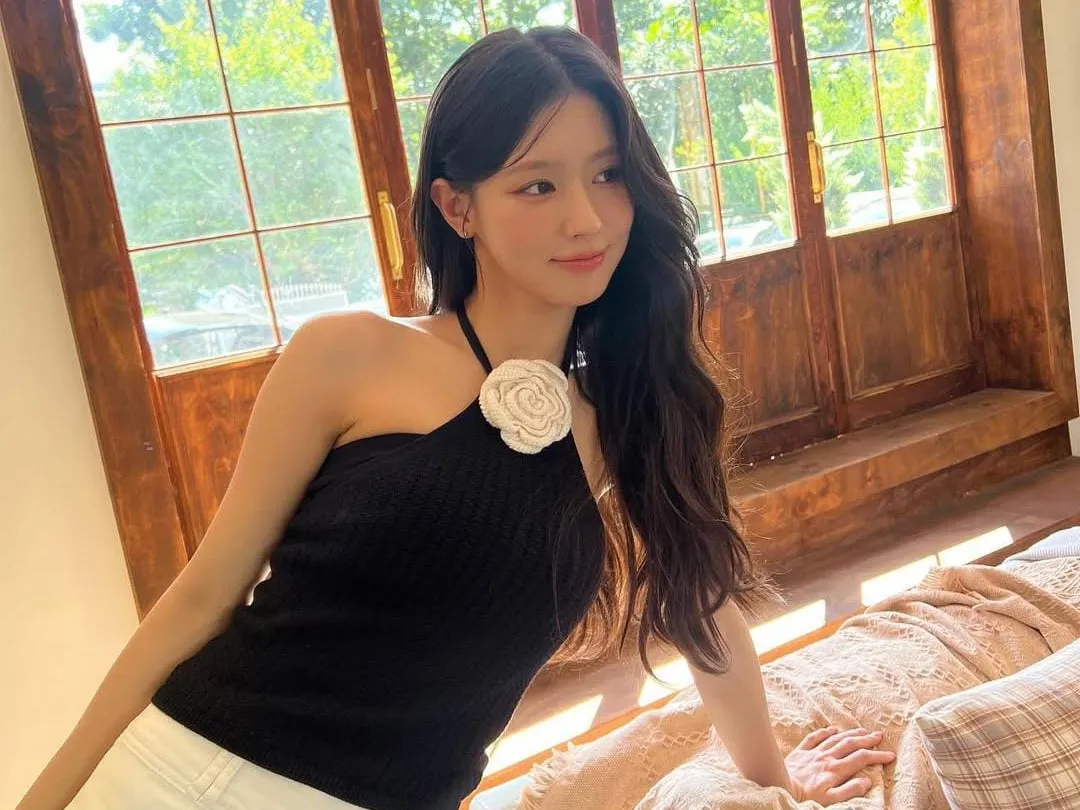 Idol Kpop Miyeon (G)I-DLE (Image by noodle.zip on Instagram)