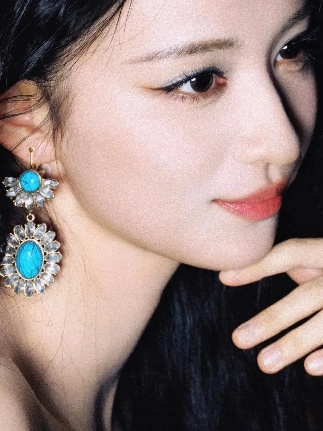 Potret cantik Wang Churan yang memukau dengan pesonanya (credit:instagram.com/jeanaalice_chu)