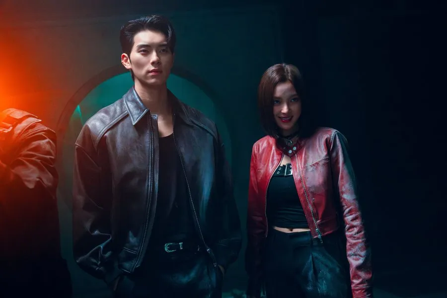 Reuni terbaru dua bintang yang kini jadi penjahat di Cashero (credit:soompi)