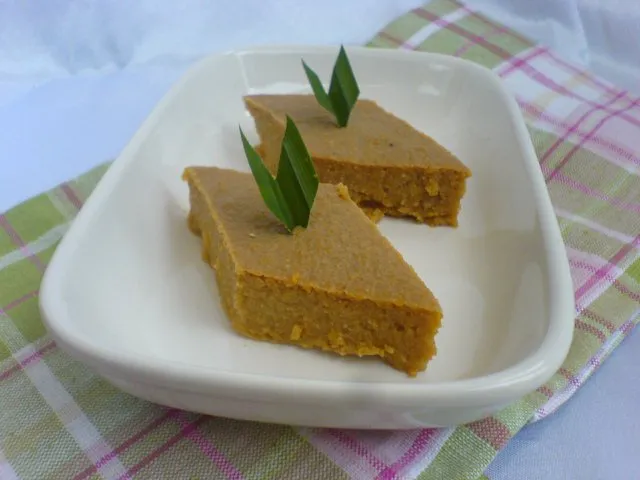 Ketan Salak Keju (credit: flickr)