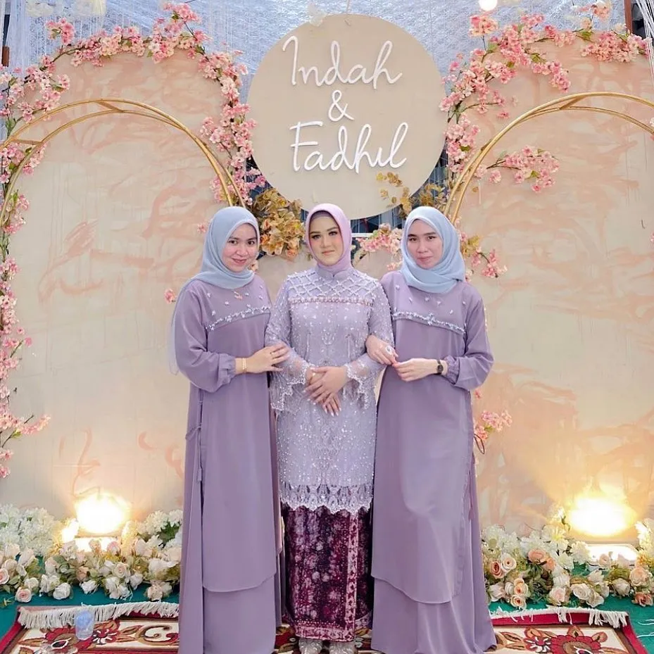 Gaya Elegan, Lembut, dengan Sentuhan Bordir Mewah (credit: instagram/dianindryani)