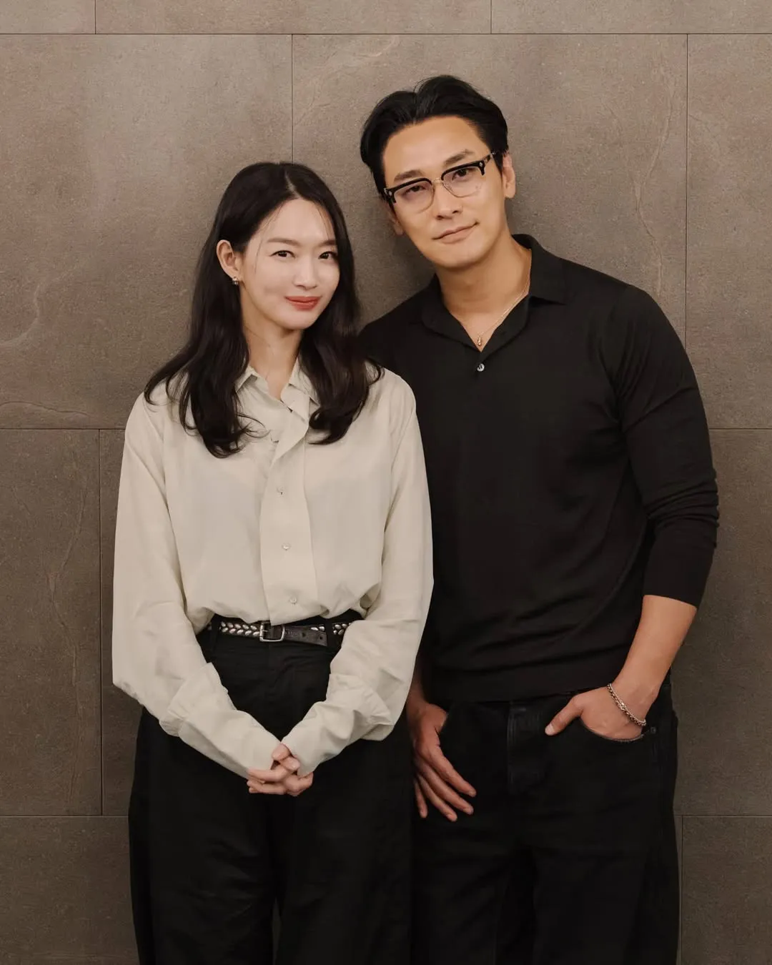 Potret Ju Ji Hoon dan Shin Min Ah (credit: Instagram.com/jujihoonglobal)