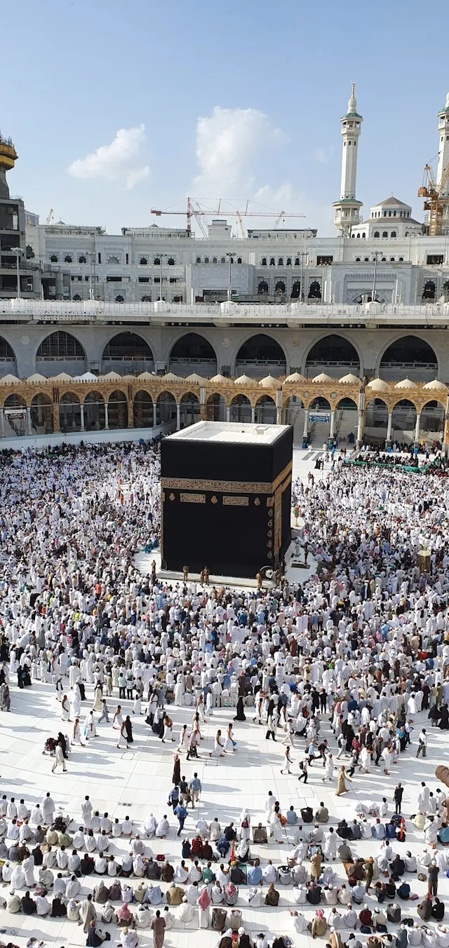 Mengenal Sejarah dan Keistimewaan Hajar Aswad (c)  unsplash.com
