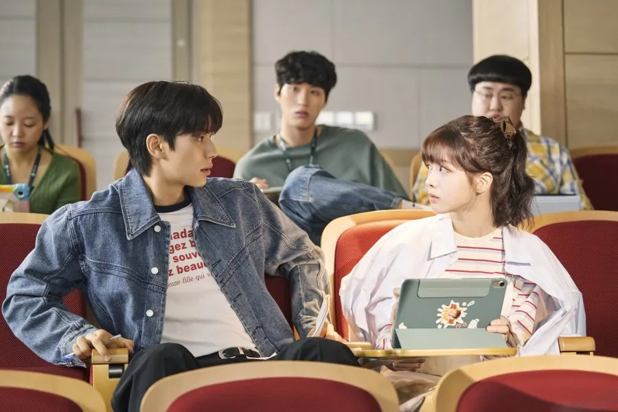 CRUSHOLOGY 101 (credit: mydramalist)