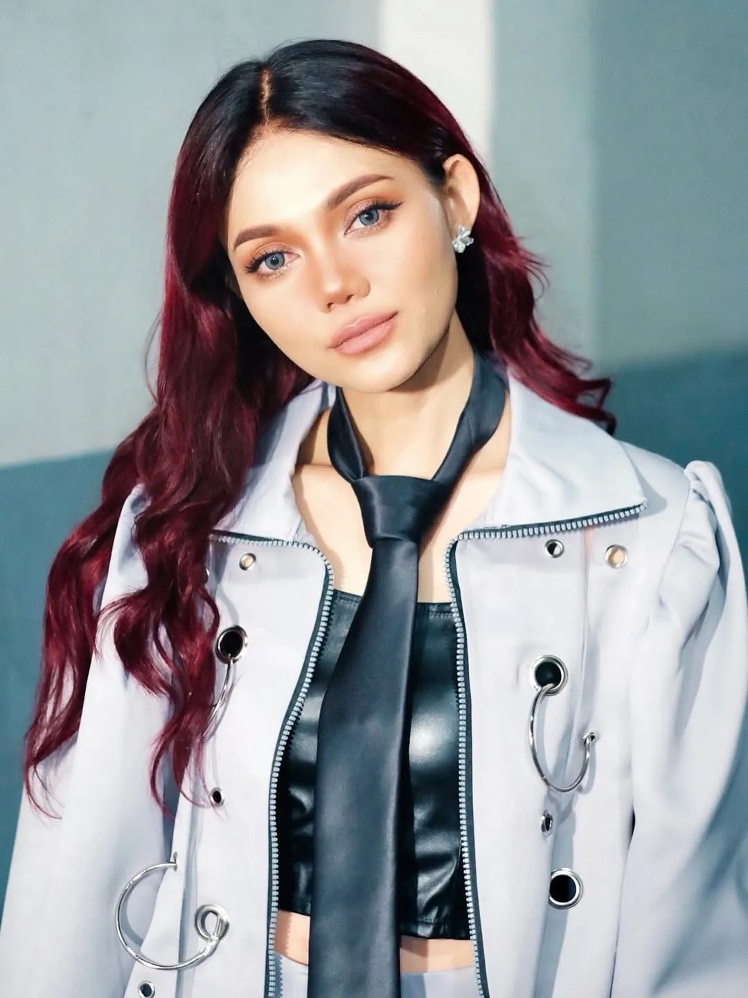 Rina Nose tampil dengan rambut panjang (c) instagram/@rinanose16