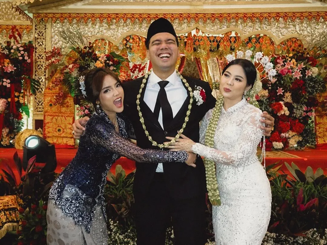 Netizen: Habis Ini Fuji yang Nikah