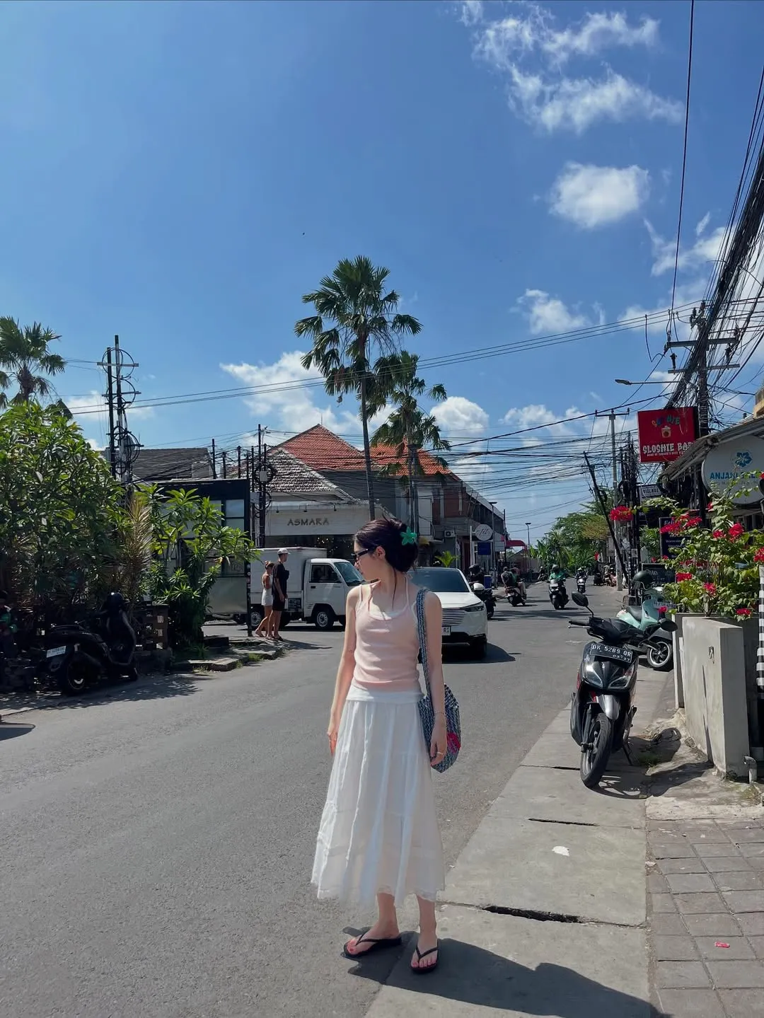 Jung Chaeyeon liburan di Bali (credit: Instagram.com/j_chaeyeoni/)
