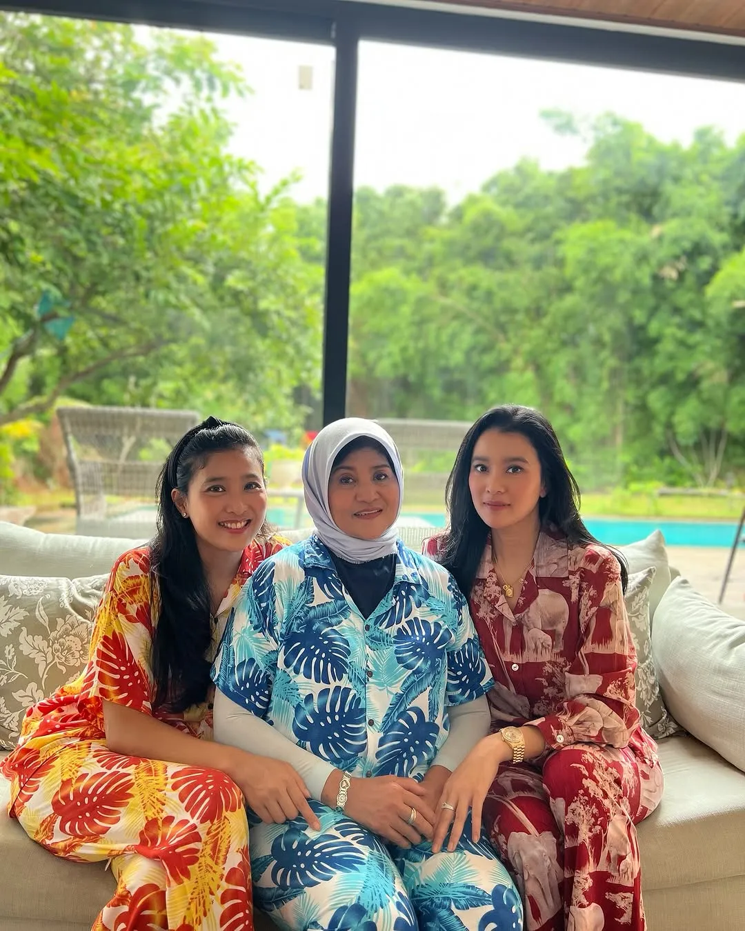 Sama-Sama Jadi Artis