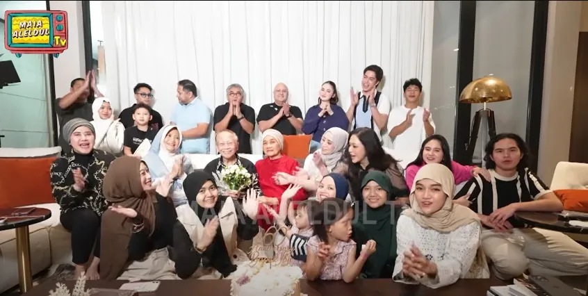 Dirayakan Bersama Keluarga Besar