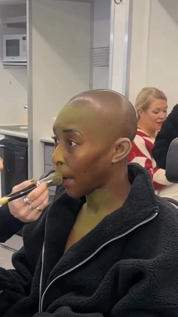Transformasi Cynthia Erivo Jadi Elphaba (credit: instagram/oliviajerrard_fx)