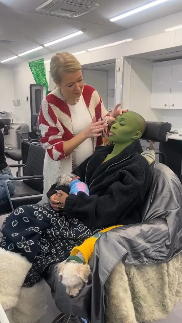 Transformasi Cynthia Erivo Jadi Elphaba (credit: instagram/oliviajerrard_fx)
