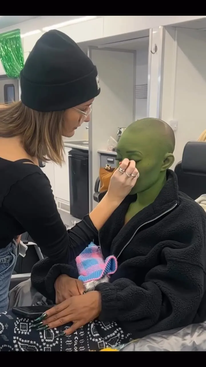 Transformasi Cynthia Erivo Jadi Elphaba (credit: instagram/oliviajerrard_fx)