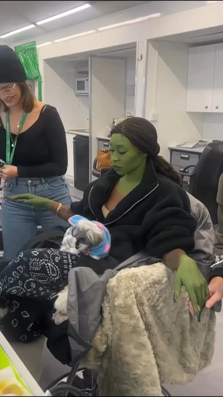 Transformasi Cynthia Erivo Jadi Elphaba (credit: instagram/oliviajerrard_fx)