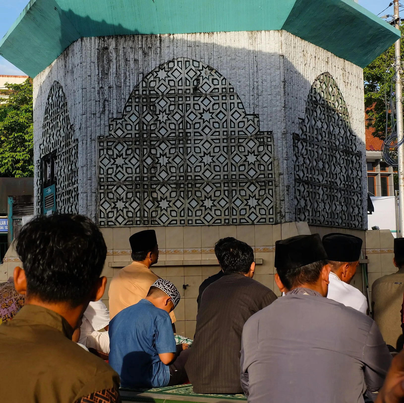 Idul Fitri tetap menyentuh dalam berbagai kondisi kehidupan (credit:unsplash.com/id/@yogasukma)