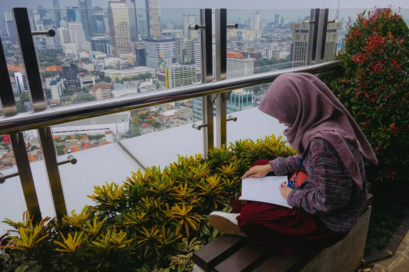 Ucapan lebaran Jawa bagi keluarga besar (credit:unsplash.com/id/@satsutput)