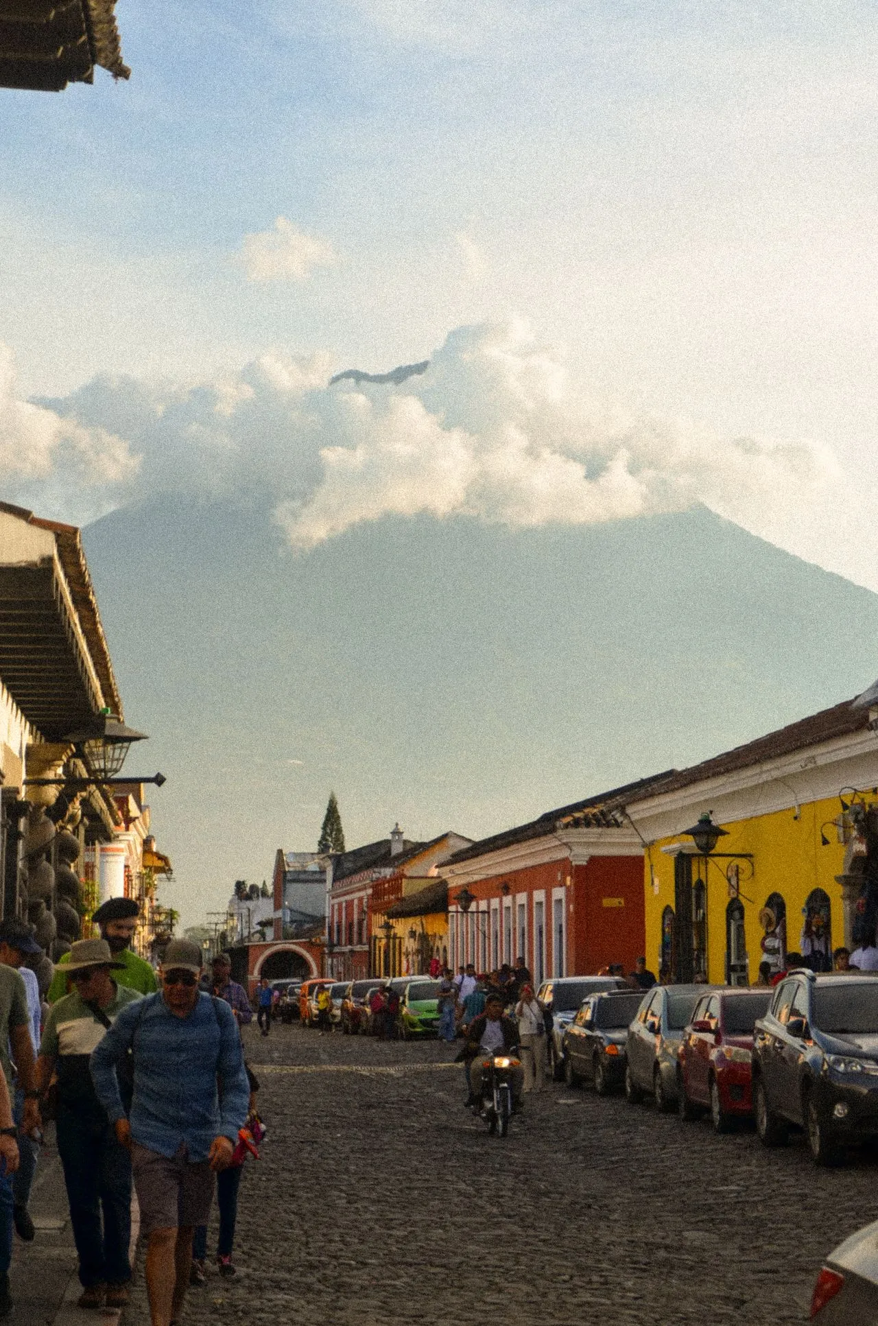 Antigua, Guatemala (Photo by Cesar Arroyo on Pexels)