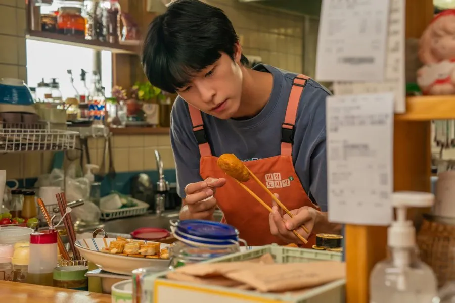 Hong Kyung/cr: mydramalist.com