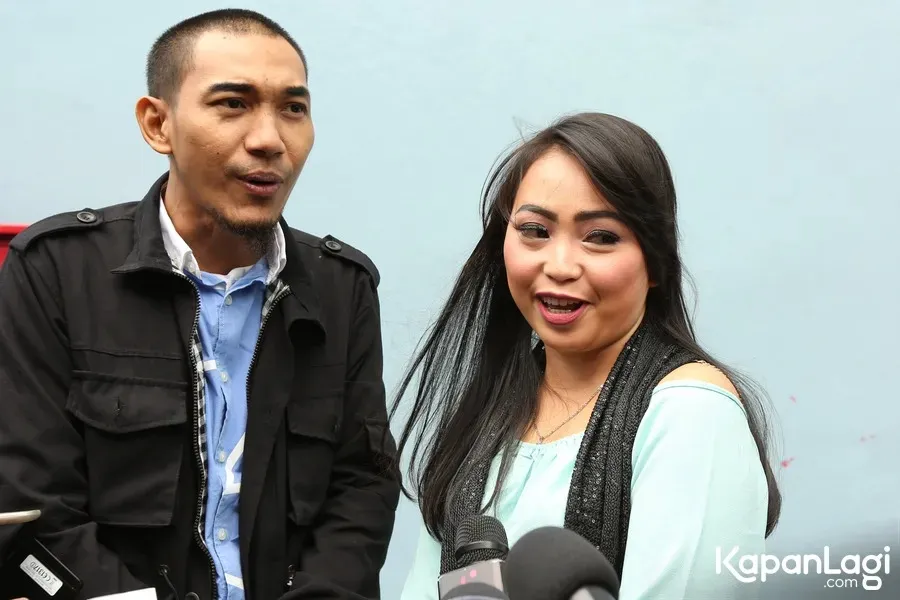 Aji Darmaji & Mpok Alpa foto lawas - Dokumentasi KapanLagi