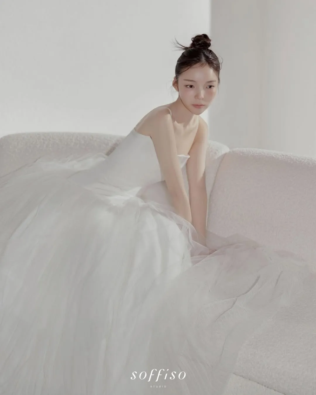 Park Jin Joo/instagram.com/soffiso_official_